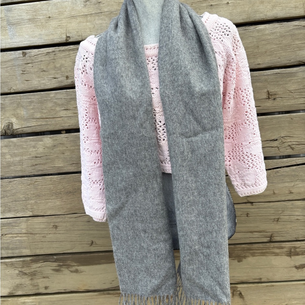 Alashan grey fringed scarf, 95% merino wool / 5% cashmere - Picture 2 of 9